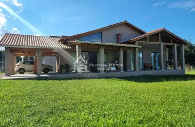 Chácara / sítio com 3 quartos à venda na Avenida Avelino Vieira, 600, Chácara Águas Claras, Piraquara