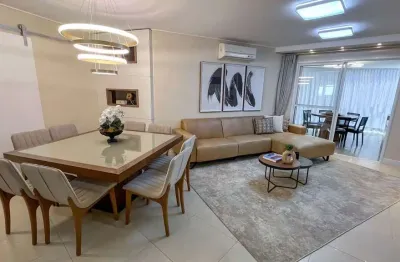 Apartamento com 03 suítes em vila moema, tubarão/sc