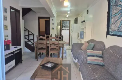 Sobrado geminado, praia de mariscal, bombinhas, com 2 dormts a 300 mts da praia. só r$ 820.000,00