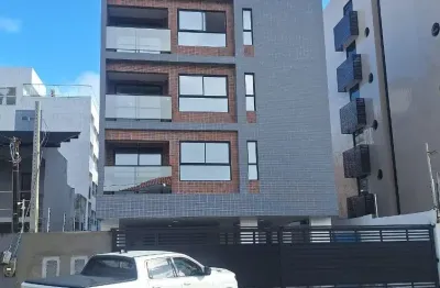Cobertura no bessa com 2 quartos sendo 1 suíte, elevador