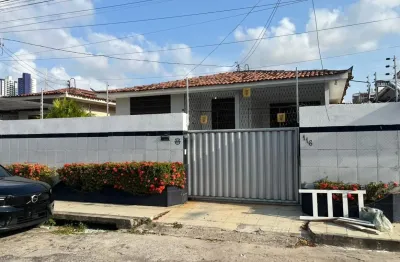 Casa no bairro dos estados com 3 quartos sendo 1 suíte, 170m²
