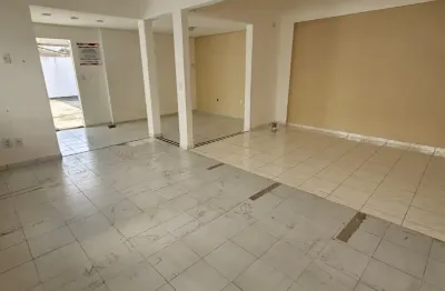 Ponto comercial com 1 sala para alugar na Rua Derlópidas Gomes Neves, 165, Bancários, João Pessoa