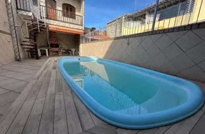 Casa com 3 quartos à venda na Tupi, Praia Grande 