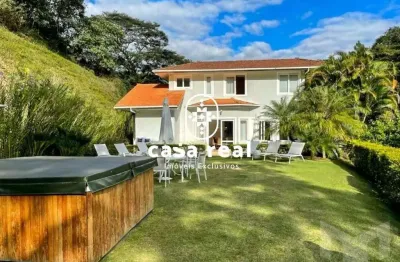 Casa ampla em condomínio fechado com lazer e fácil acesso à br-040