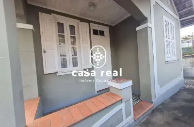Casa com 5 quartos na praça catulo em petrópolis - rj
