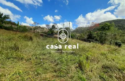 Oportunidade em secretário: lote em condomínio fechado e ótima topografia