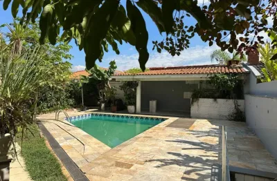 Casa no residencial 6 alphaville, ideal para retrofit, 4 quartos, suíte com closet, piscina, sauna e área gourmet.