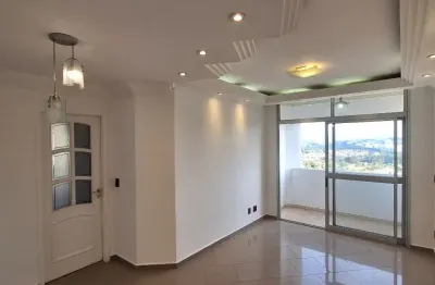 Apartamento no maison de ville em alphaville com 3 quartos, 1 suíte, varanda, móveis planejados, piscina e 2 vagas cobertas.