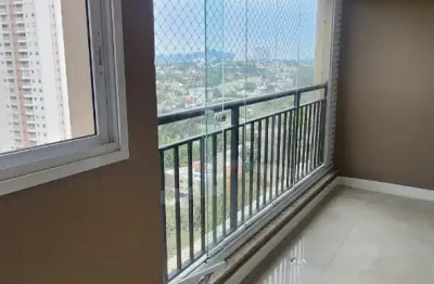 Apartamento de 43m² no empresarial 18 do forte em alphaville, com varanda, 1 dormitório, lazer completo e excelente localização.