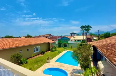 Casa para venda, peruíbe / sp. possui piscina e 04 dormitórios