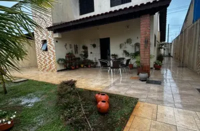 Casa para venda, itanhaém / sp. possui 3 dormitórios, sendo 3 suítes,