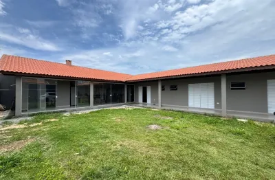 Casa com  3 dormitórios, sendo 3 suítes para venda, itanhaém / sp