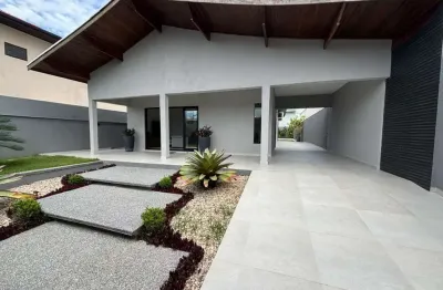 Casa Alto Padrão para Venda em Peruíbe, Nova Peruibe, 4 dormitórios, 2 suítes, 4 banheiros, 6 vagas