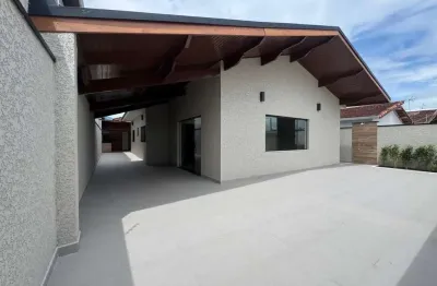 Casa para Venda em Peruíbe, Balneário Flórida, 3 dormitórios, 2 suítes, 1 banheiro, 4 vagas