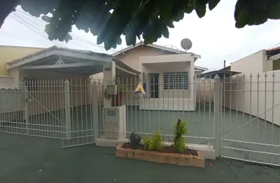 Casa térrea à venda no bairro parque tropical, 2 dormitórios, edícula nos fundos