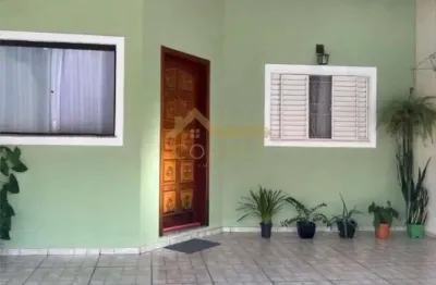 Casa de condomínio em parque são bento - sorocaba, sp- com piscina - 2 dormitórios - 2 banheiros - 2 vagas