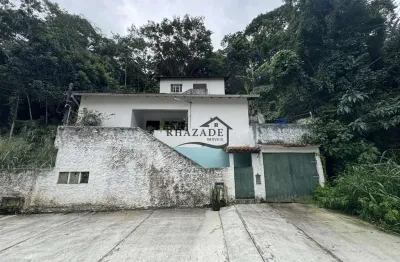 Oportunidade imperdível em serra grande – itaipu: 2 casas + terreno vazio
