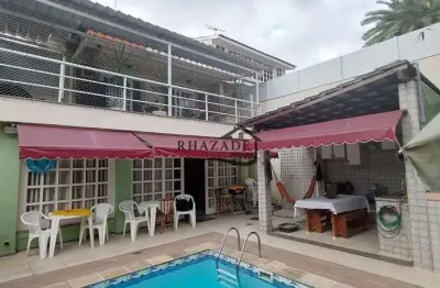 Casa com 4 dormitórios à venda, 200 m² no ingá - niterói/rj