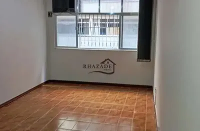 Apartamento 2 quartos em icaraí, niterói. a apenas 70 metros da praia.