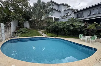 Casa duplex alto padrão- condomínio uba v - niterói