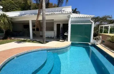 Magnífica Casa 5 quartos piscina sauna na praia de Itaipu/Niterói