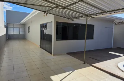 Casa com 4 quartos à venda na Rua Campo Largo, 68, Vila do Colégio, Apucarana