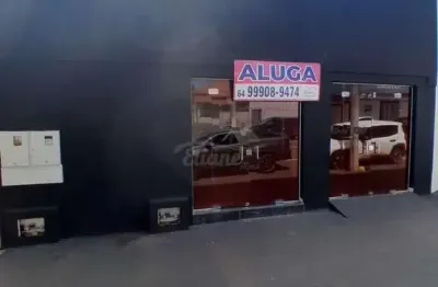 Salão para alugar em jataí, centro, com 1 quarto, com 0 m²