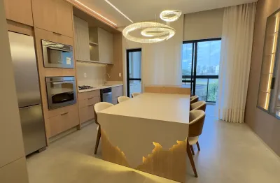 Apartamento mobiliado (novo)  com 3 suítes e 123m² no edifício jk – praia brava, itajaí