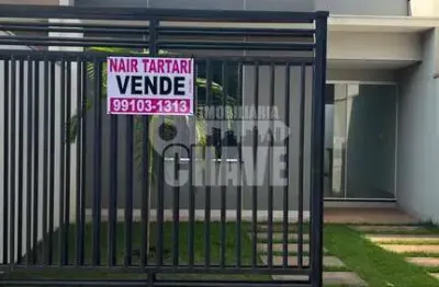 Vende-se casa geminada no jardim califórnia - londrina - pr