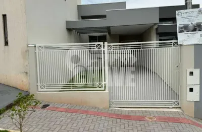 Vende-se Casa Com 2 Dormitórios - Jardim São Paulo II - LONDRINA - PR