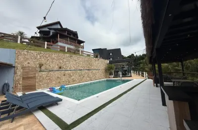 São duas belas casas para você desfrutar com sua família