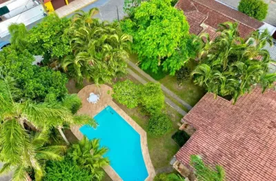 Mansão com 900m² a 200m da praia! 5 dormitórios, piscina, escritura e fgts em itanhaém!