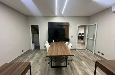 Atenção investidores e empresários - sala comercial no centro de itanhaém a 300m da praia! estrutura completa com escritura!