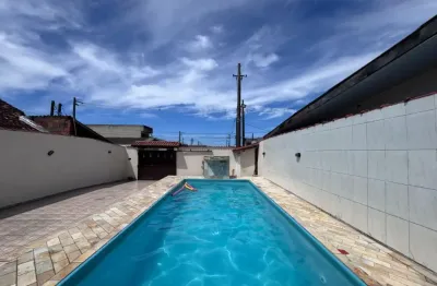 Oportunidade! casa com piscina, forno à lenha e 8 vagas por preço acessível em itanhaém!