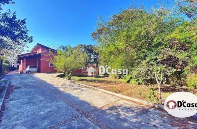Casa térrea à venda no condomínio chácaras cataguá, padrão rústico e com área total de 2.095m2, taubaté-sp.