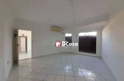 Sala comercial com 3 salas para alugar na Rua Doutor Gastão Câmara Leal, Centro, Taubaté