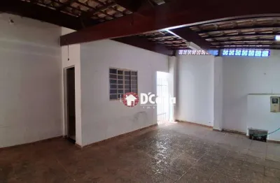 Casa com 3 quartos para alugar na Rua Nicanor Barros Vieira, Vila Bela, Taubaté
