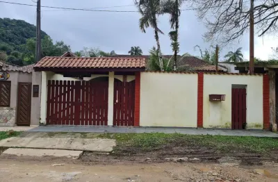 Casa para venda em peruíbe, 3 dormitórios, 2 suítes, 1 banheiro, 4 vagas