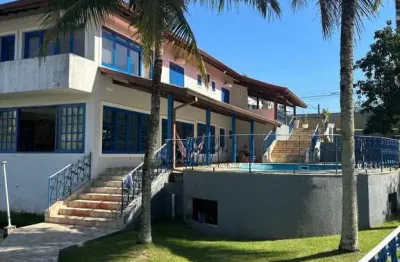 Casa para venda em peruíbe, centro, 4 dormitórios, 1 suíte, 3 banheiros, 8 vagas