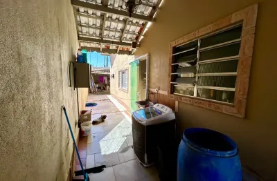 Casa no jardim somar em peruíbe – 4 dormitórios, 2 salas e vaga para 3 carros