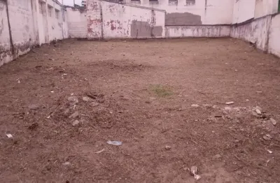 Terreno no centro de peruíbe, lado praia a 600m do mar, com liberação ambiental