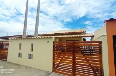 Casa com churrasqueira a 1,3 km da praia no bairro tupy em itanhaém – aceita financiamento