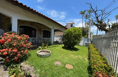 Casa com área gourmet no stella maris a 800m da praia – aceita financiamento bancário