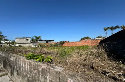 Terreno com 420m² no Bairro Jamaica em Itanhaém – Lado Praia a 750m do Mar, Rua Calçada e Escritura