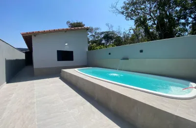 Casa com Piscina no Flórida Mirim em Mongaguá – Aceita Financiamento Bancário