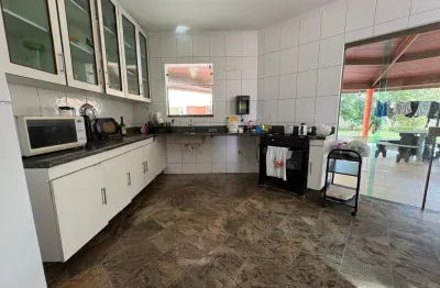 Casa no Stella Maris em Peruíbe – 100m do Mar com 6 Dormitórios e 4 Suítes