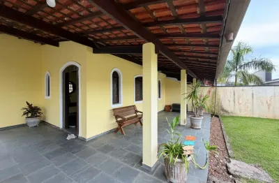 Chácara no Condomínio São Marcos em Peruíbe – 215m² Construídos, Piscina e Espaço Gourmet Frente Rodovia