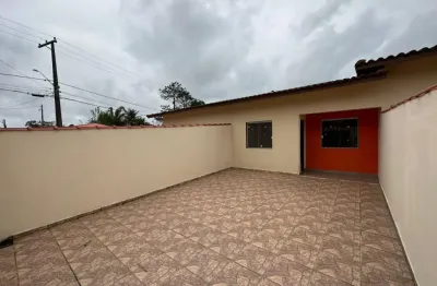 Casa na praia com 2 quartos em peruíbe por r$ 230.000,00