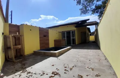 Casa na praia em itanhaém com piscina por r$ 330.000,00