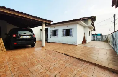 Casa na praia em peruíbe no parque do trevo por r$ 330.000,00